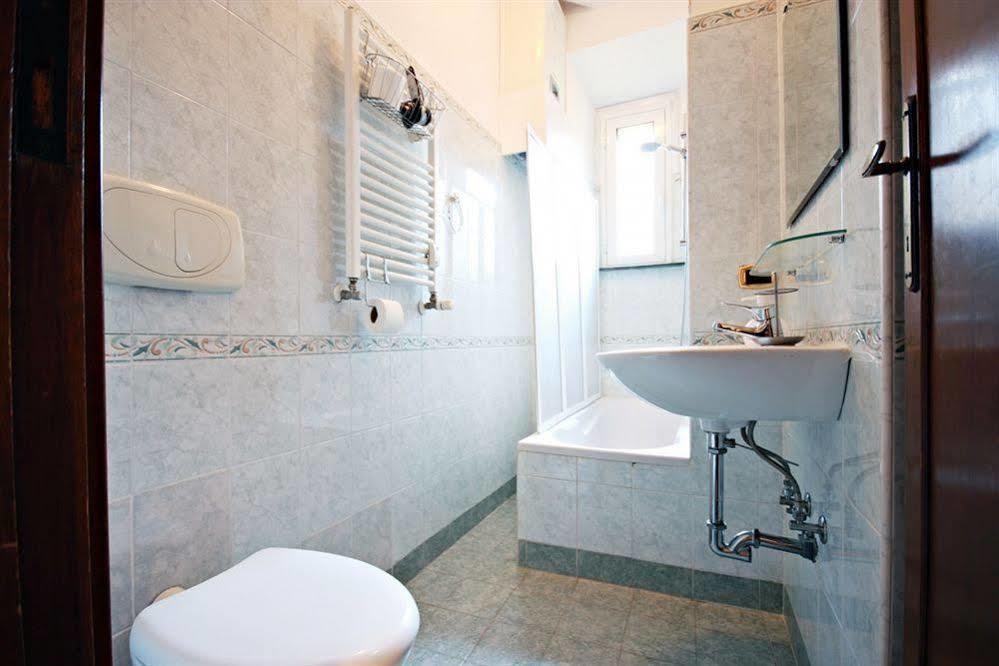 Affittacamere San Pietro Resort Рим Екстер'єр фото