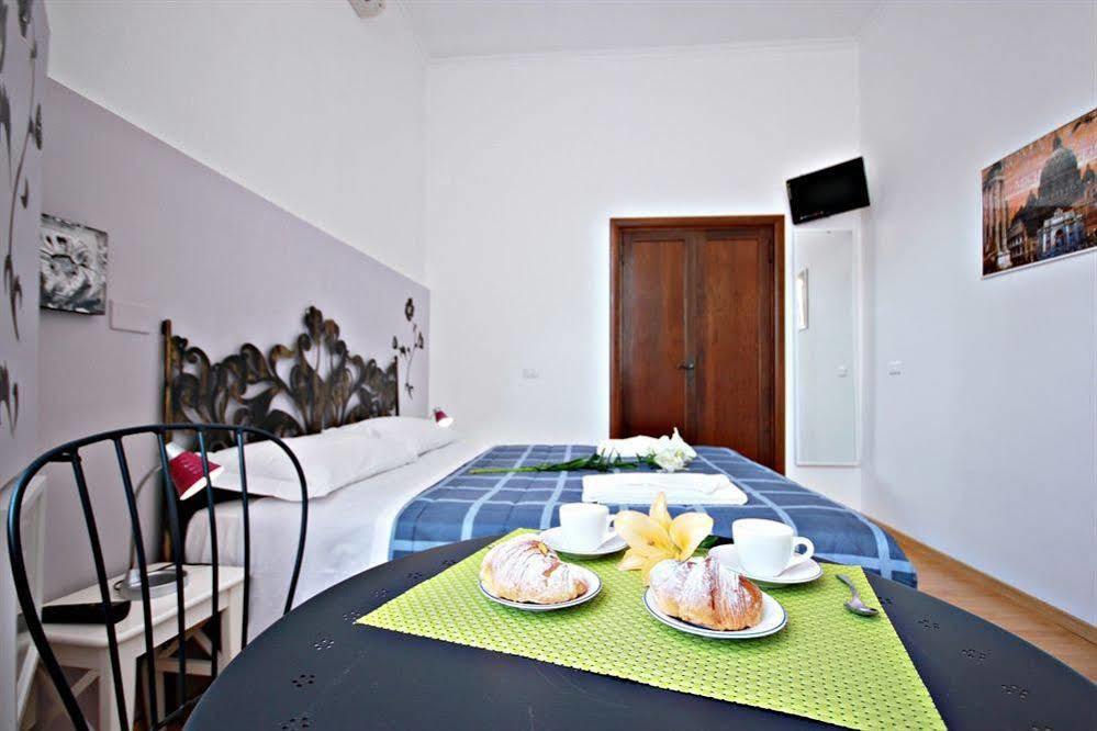 Affittacamere San Pietro Resort Рим Екстер'єр фото